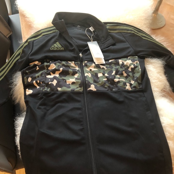 SOLD!BNWT Gorgeous Adidas Tiro 21 Camo colourblock graphic men’s track jacket .. - Picture 11 of 16